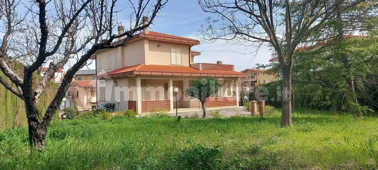 Villa in vendita a Altino