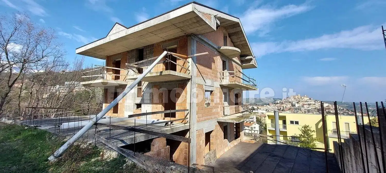 Villa in vendita a Casoli