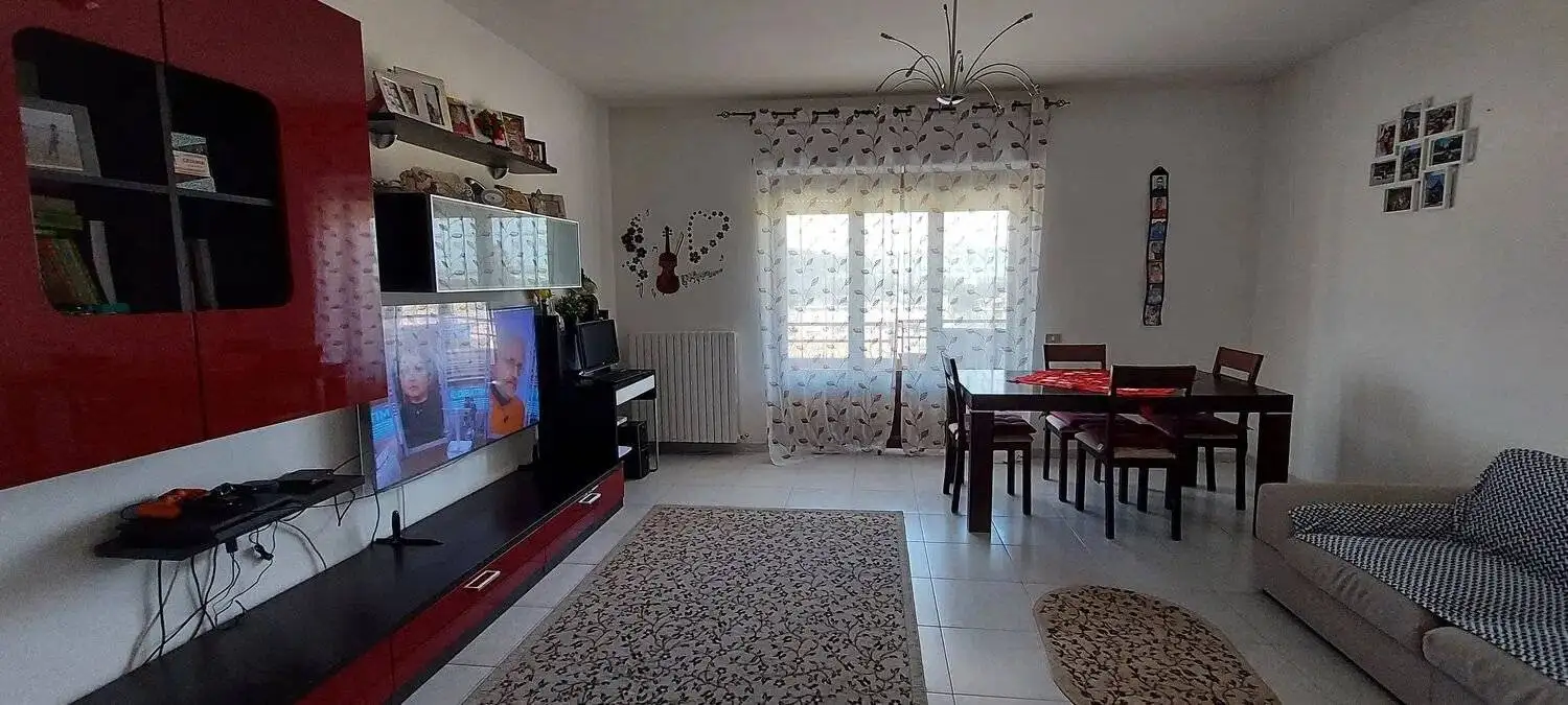 Appartamento in vendita a Archi