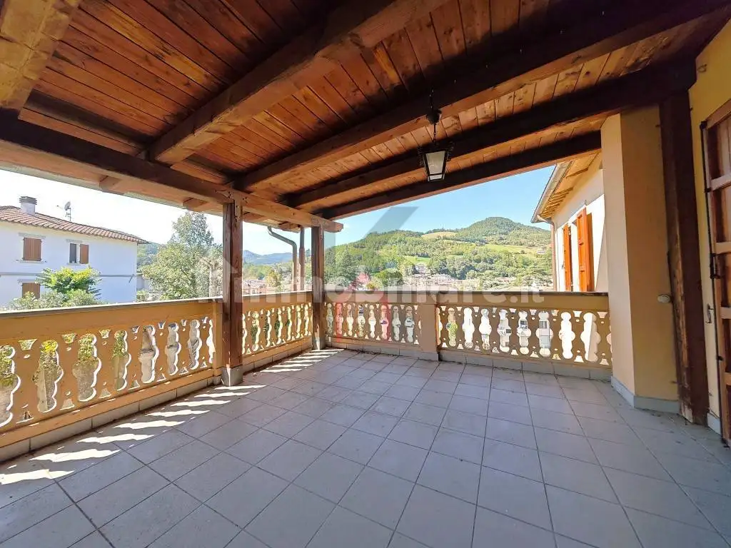 Villa in vendita a Santa Sofia