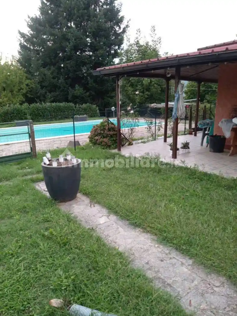 Casa indipendente in vendita a Barga