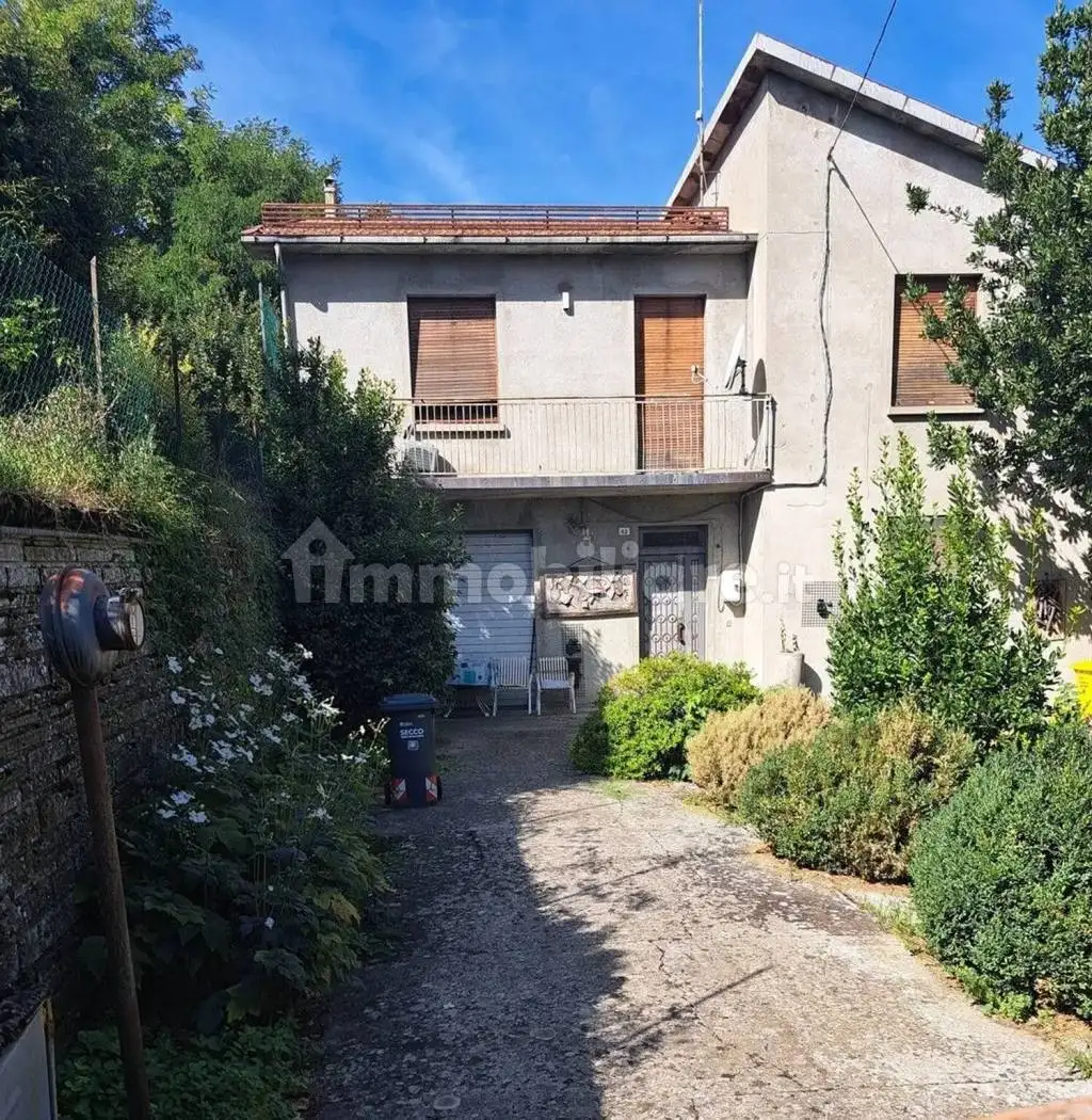 Villa in vendita a Galeata