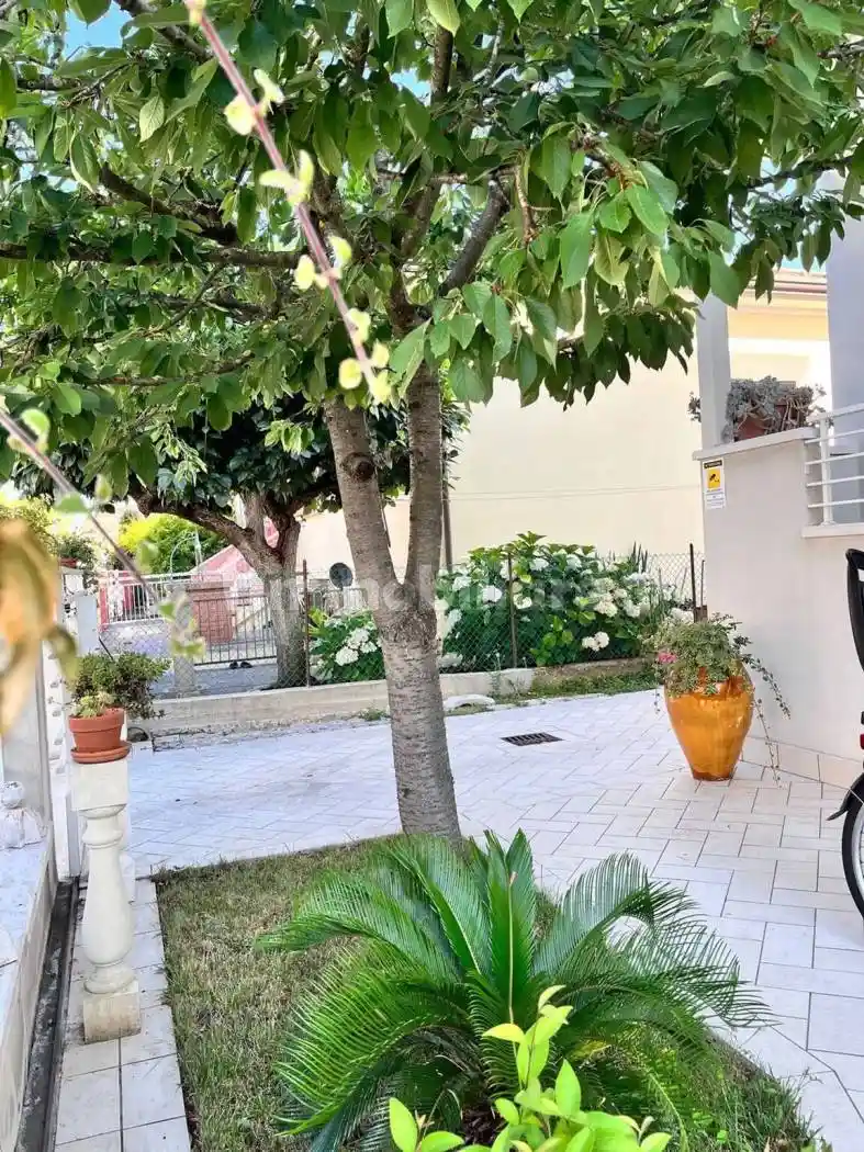 Quadrilocale viale Merano, 11, San Lorenzo - Boschetto, Riccione - foto 2