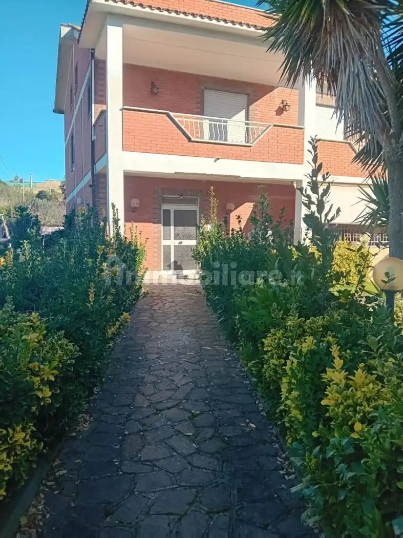 Appartamento in vendita a Ardea