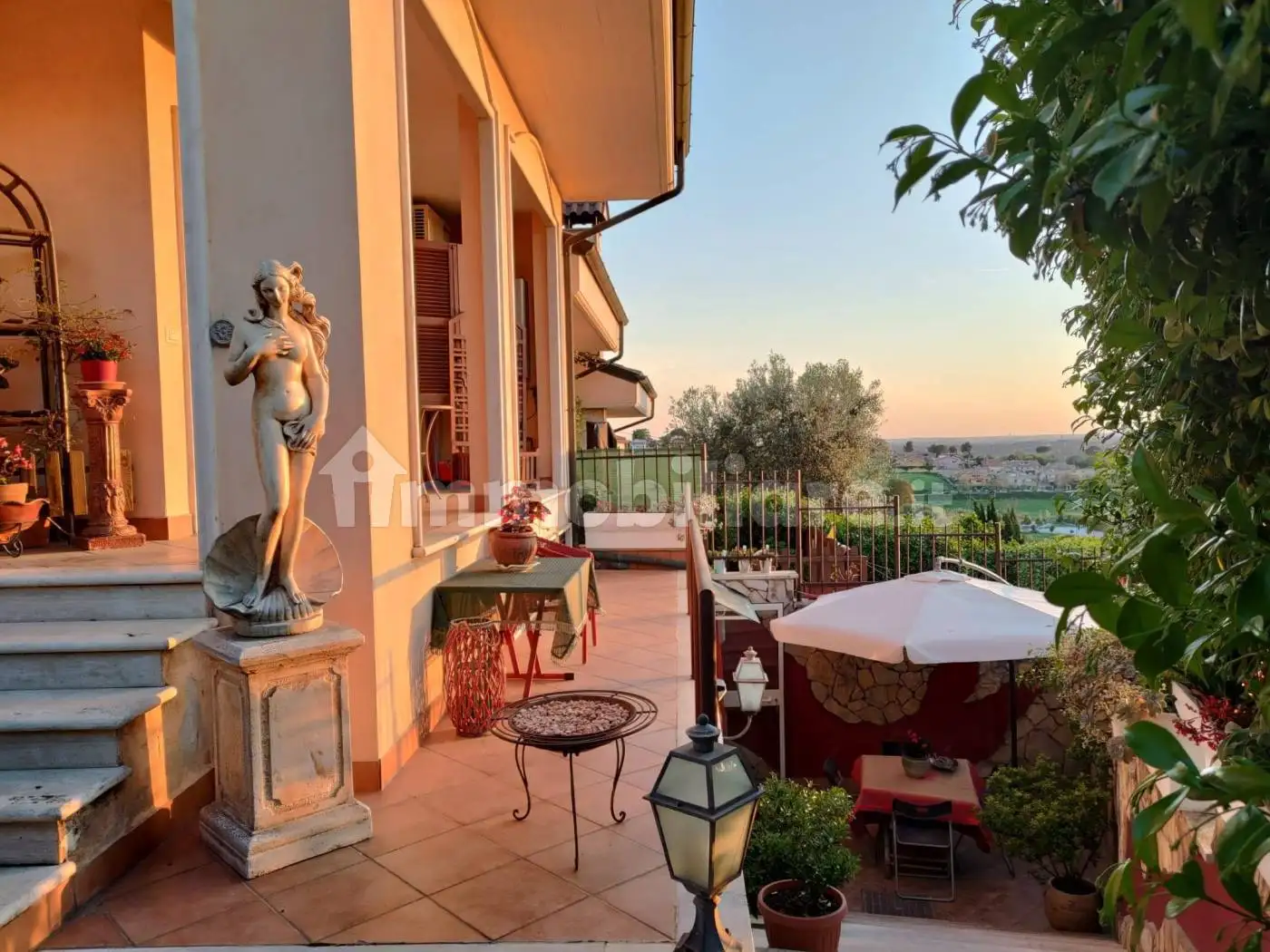 Appartamento in villa via Ippocrate 35, Marco Simone, Guidonia Montecelio - foto 2