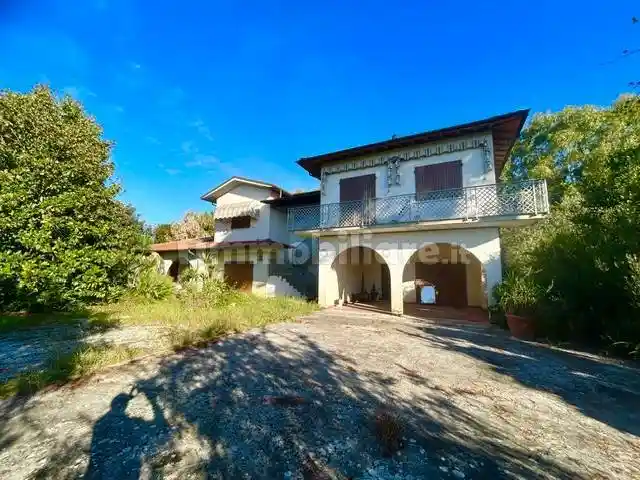 Rustico - Casale in vendita a Pietrasanta