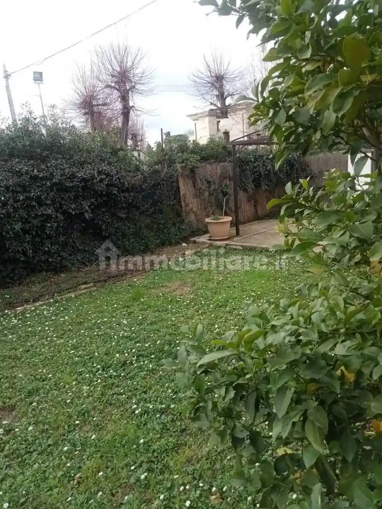 Villa in vendita a Sarzana