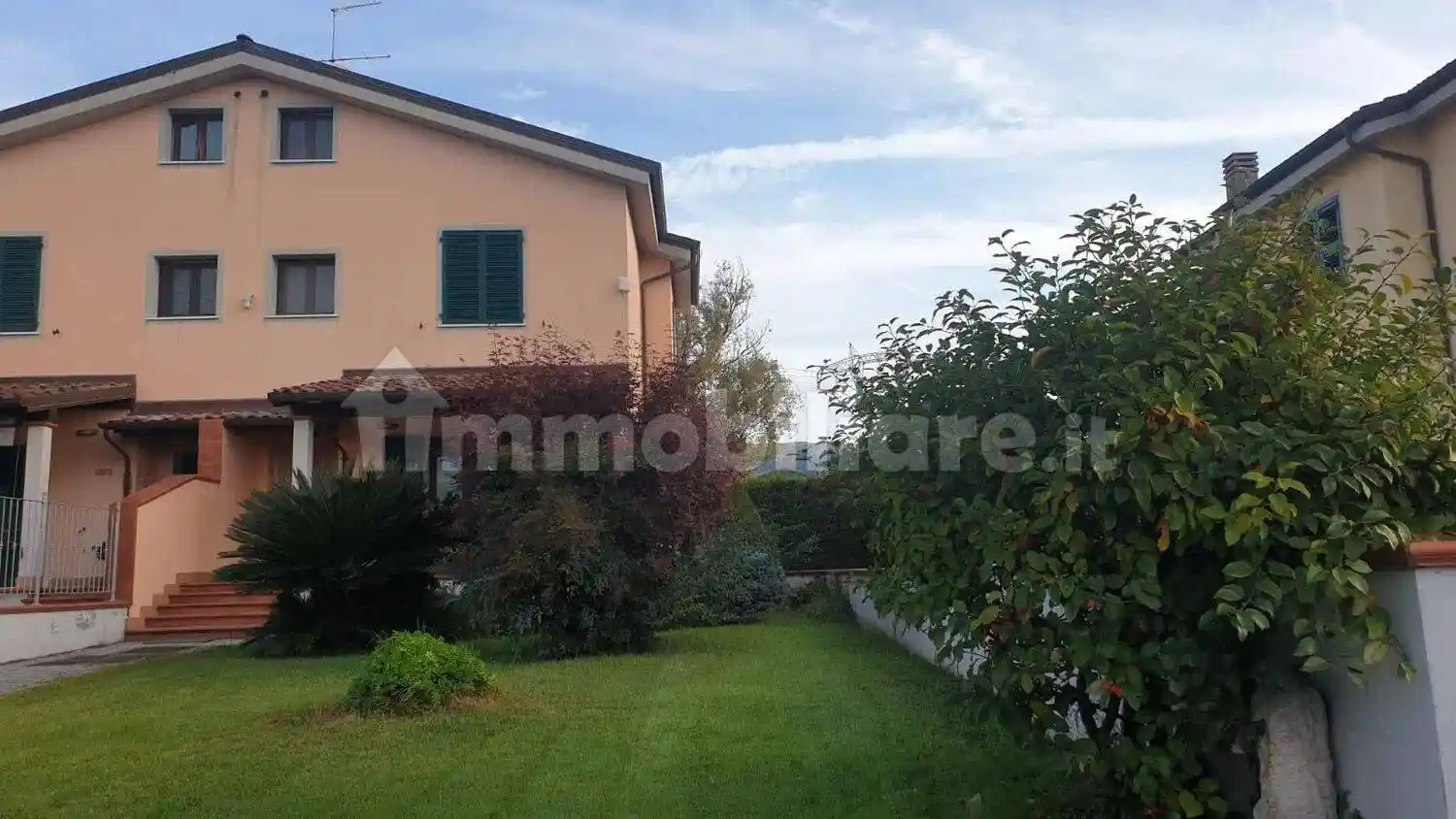 Villa in vendita a Sarzana