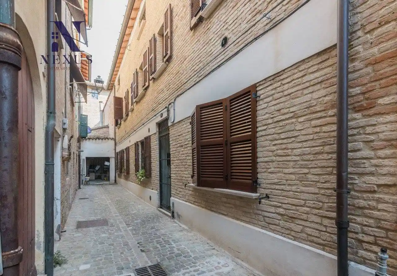 Quadrilocale su più livelli, Centro Storico, Fano - foto 2