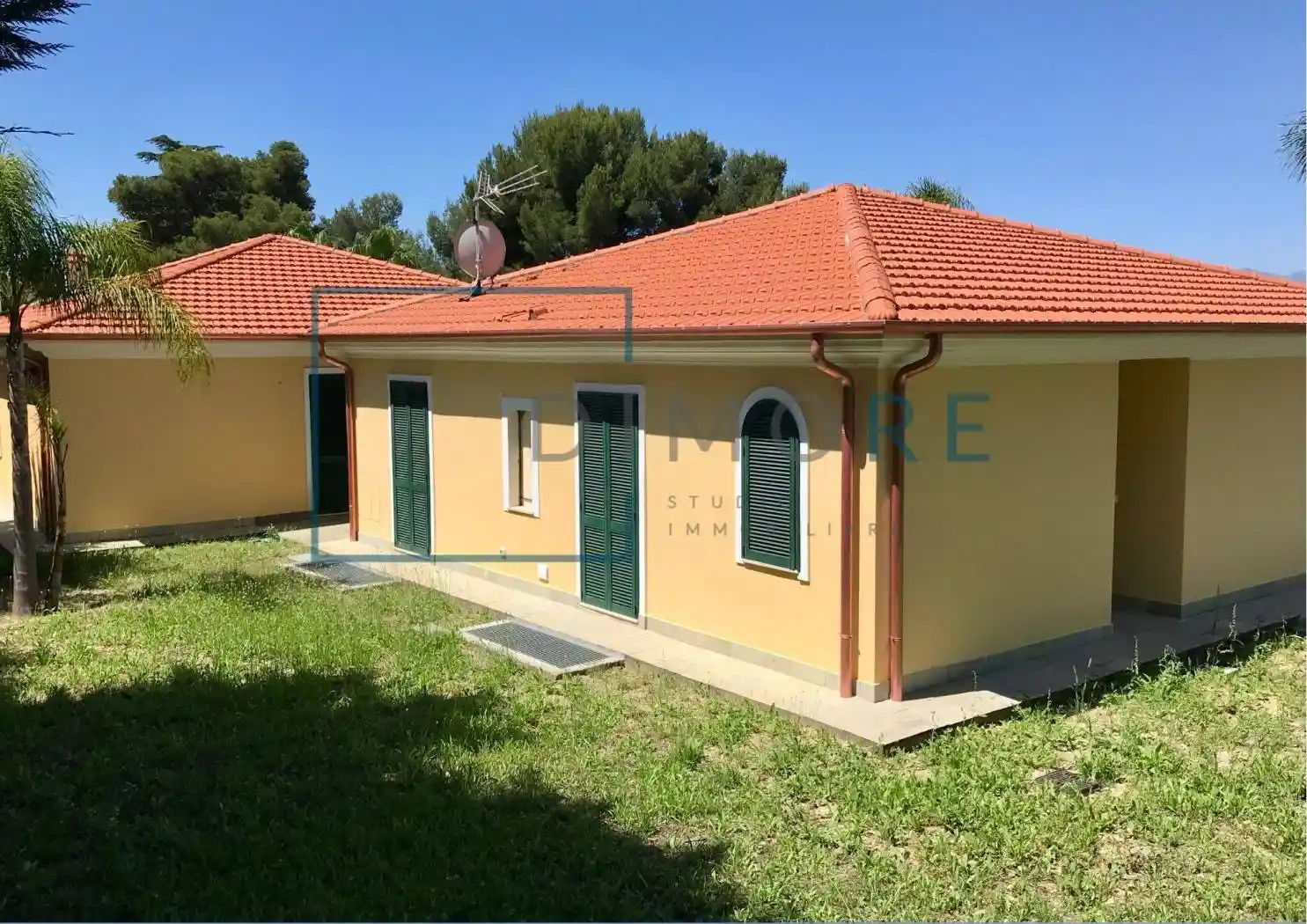 Villa bifamiliare via Coggiola 60, Zona Collinare, Bordighera - foto 2