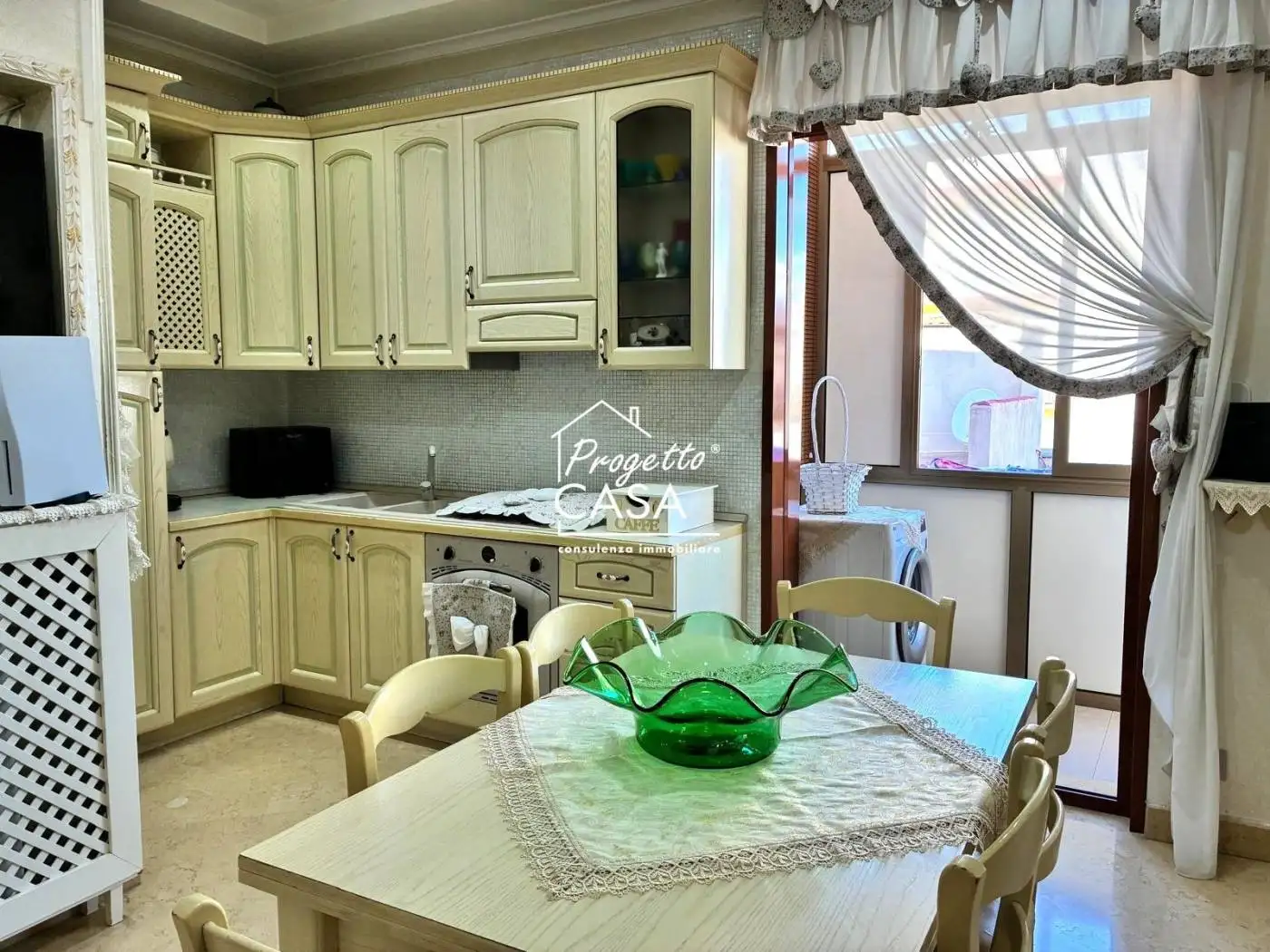 Appartamento in vendita a Napoli