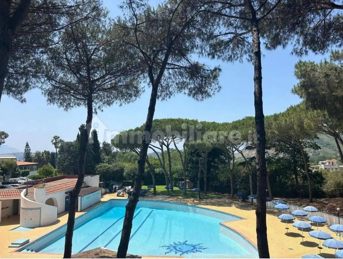 Appartamento in affitto a Pozzuoli