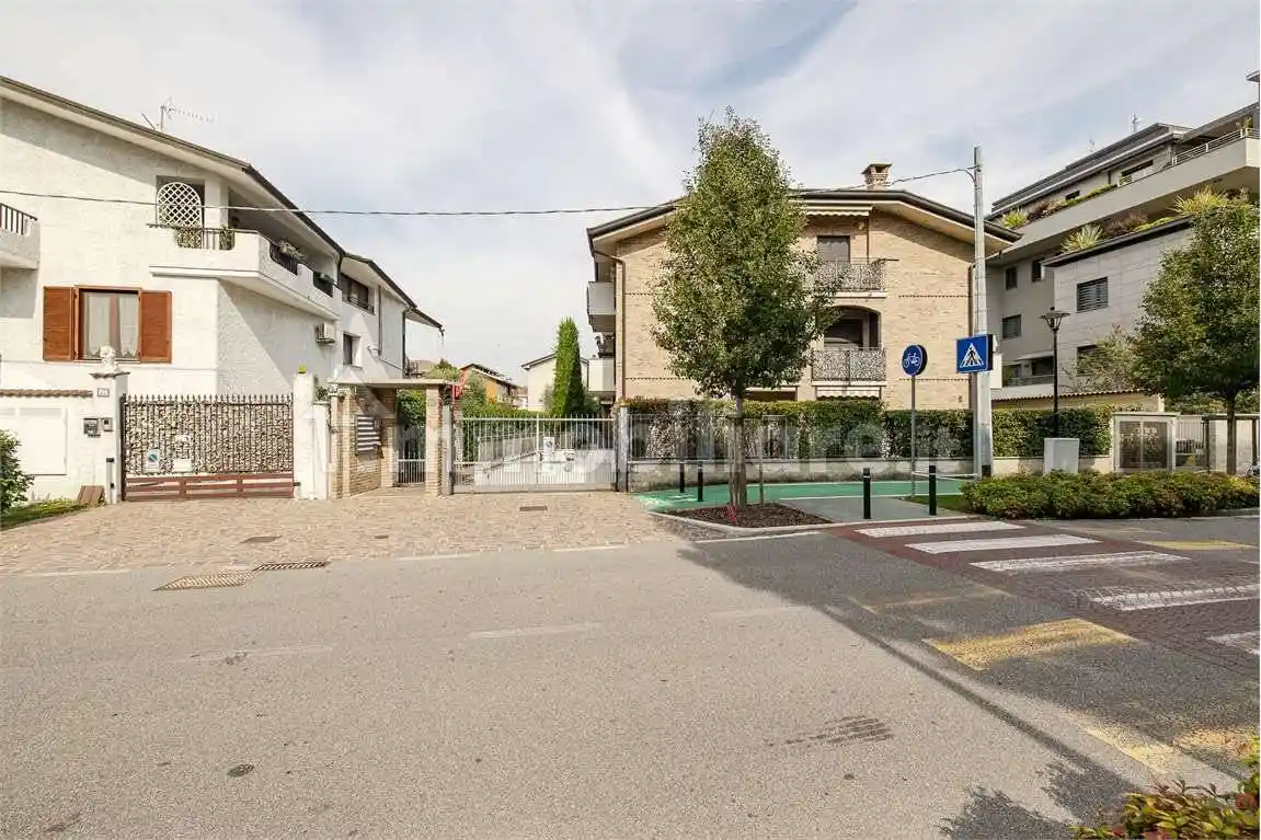 Appartamento in vendita a Novate Milanese