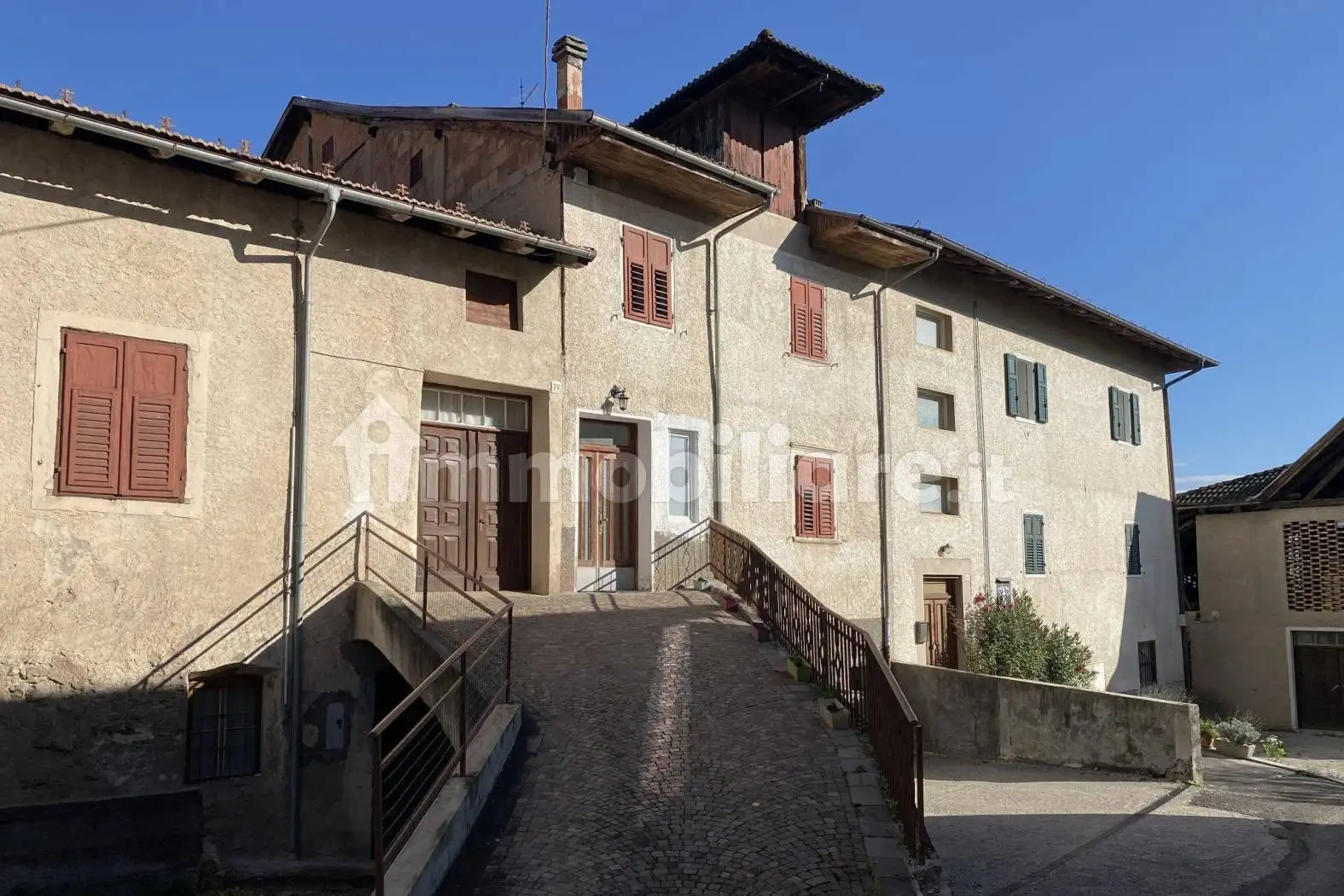 Casa indipendente in vendita a Contà