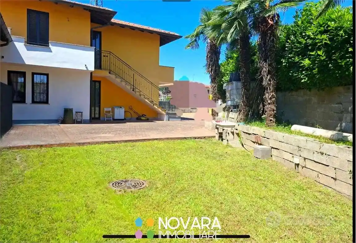 Villa in vendita a Borgo Ticino