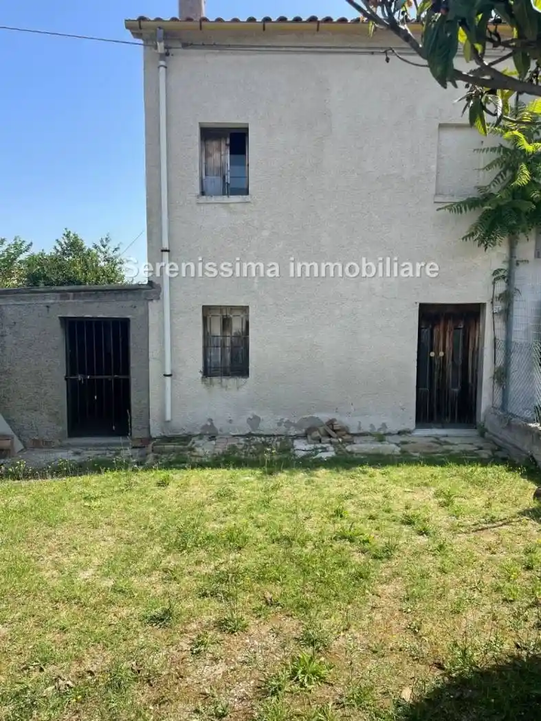 Casa indipendente in vendita a Vallefoglia