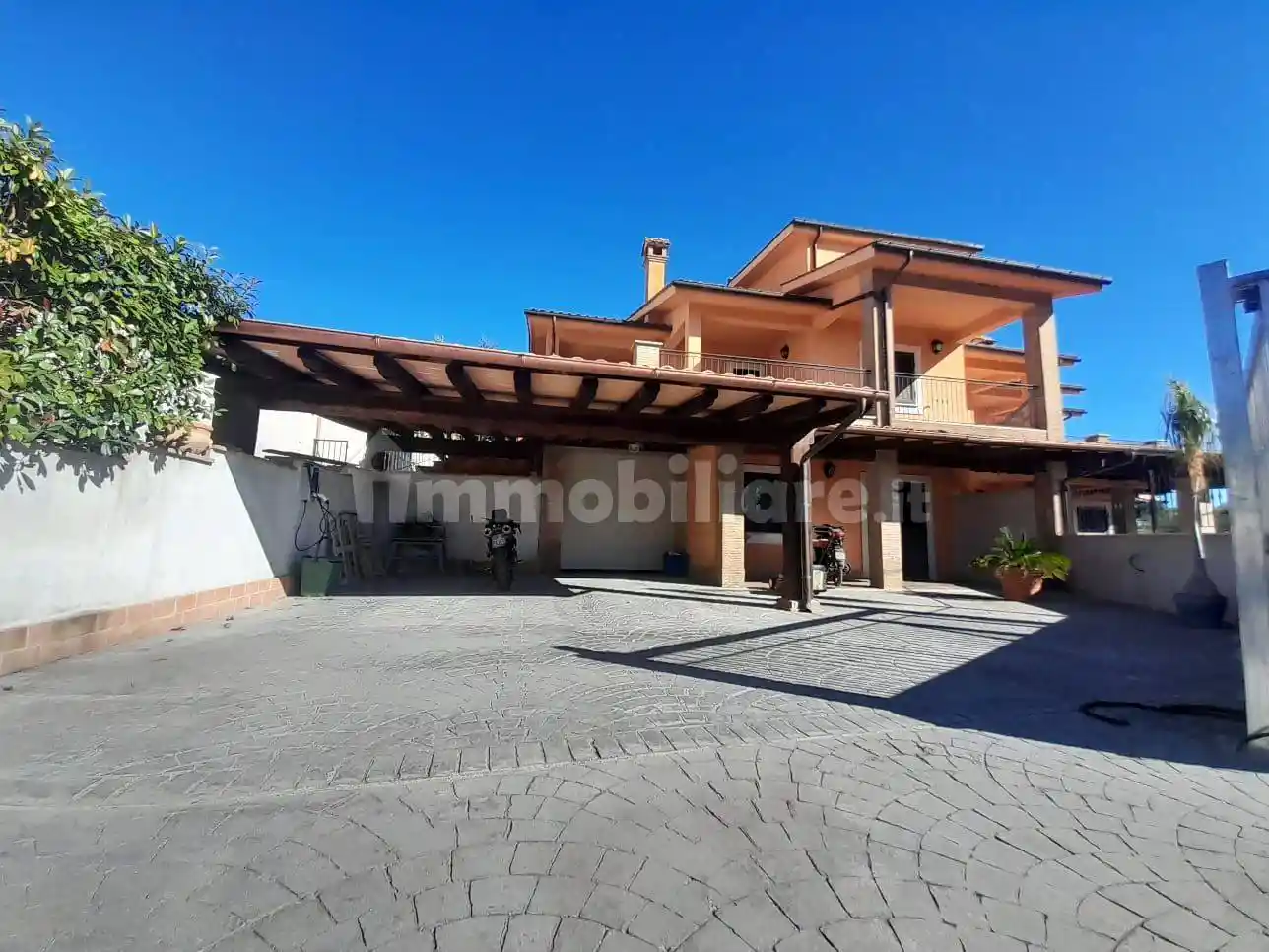 Villa in vendita a Riano