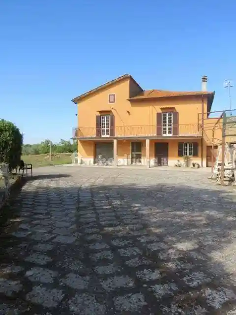 Villa in vendita a Vetralla
