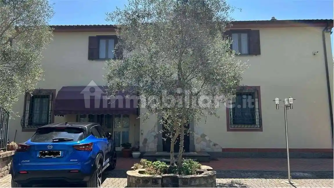 Villa in vendita a Vetralla