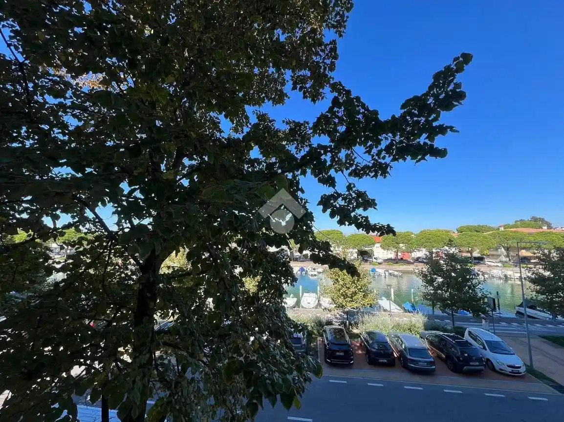 Appartamento in vendita a Grado