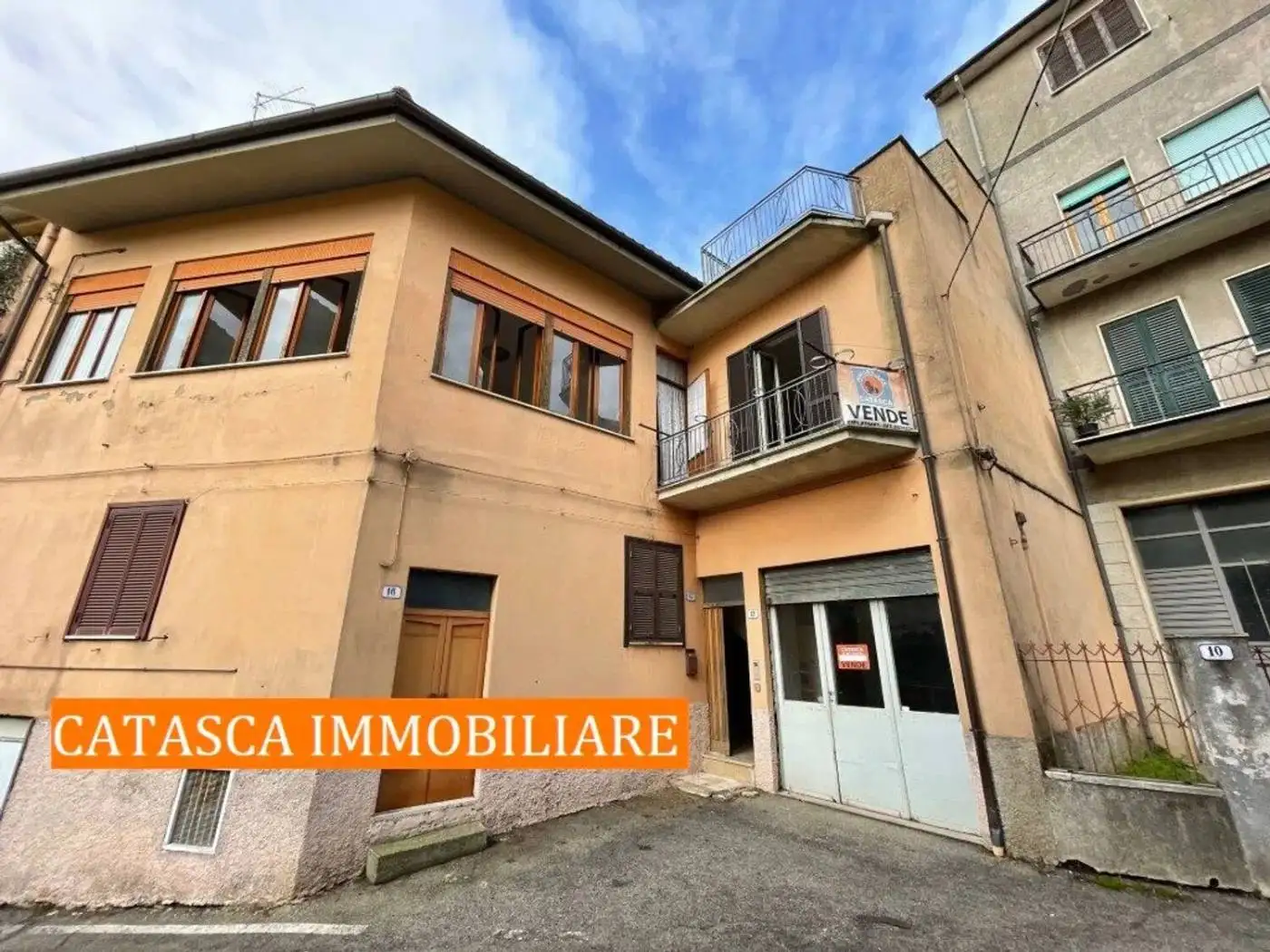 Villa in vendita a Marta