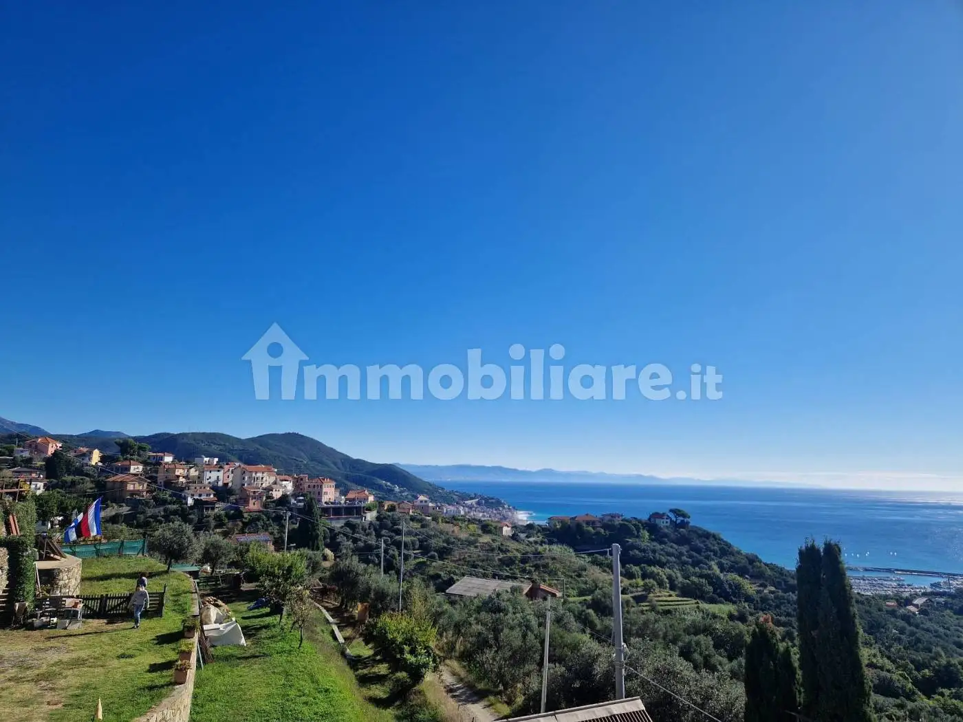 Appartamento in vendita a Varazze