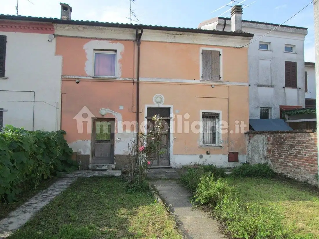 Casa indipendente in vendita a Casteldidone