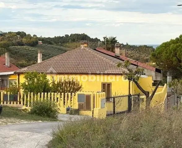 Casa indipendente in vendita a Pescara