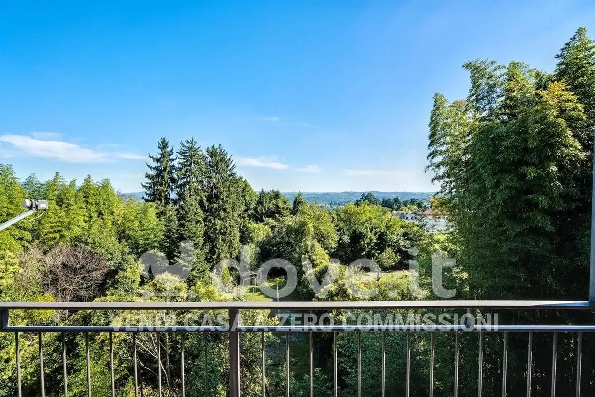 Appartamento in vendita a Albavilla