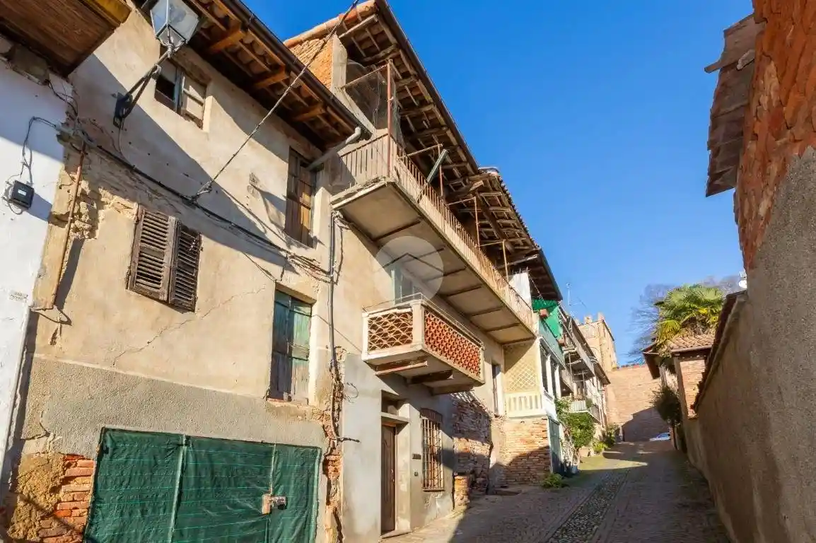 Rustico - Casale in vendita a Montemagno
