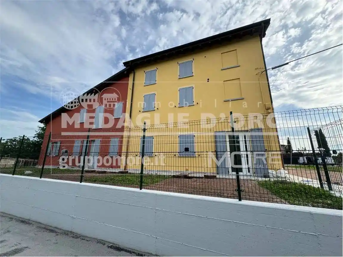 Terratetto unifamiliare adiacenze strada Contrada, Baggiovara, Modena - foto 2