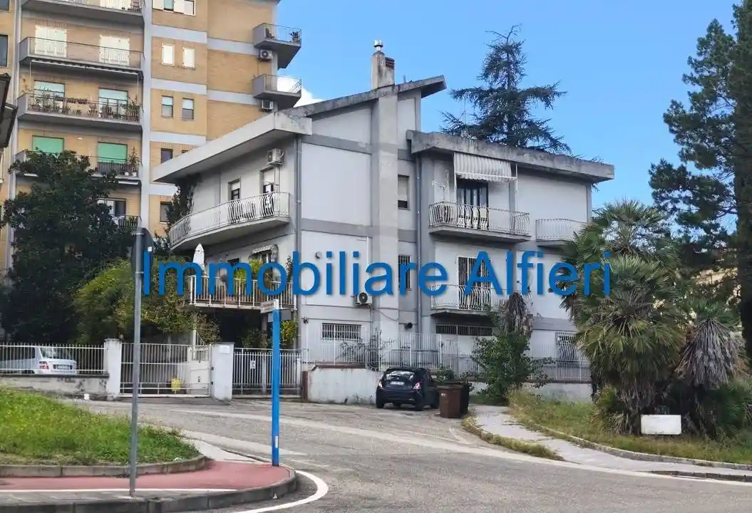 Villa plurifamiliare via Almerico Meomartini 132, Mulini, Porta Rufina, Benevento - foto 2