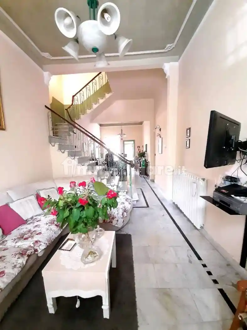 Villa in vendita a Viareggio