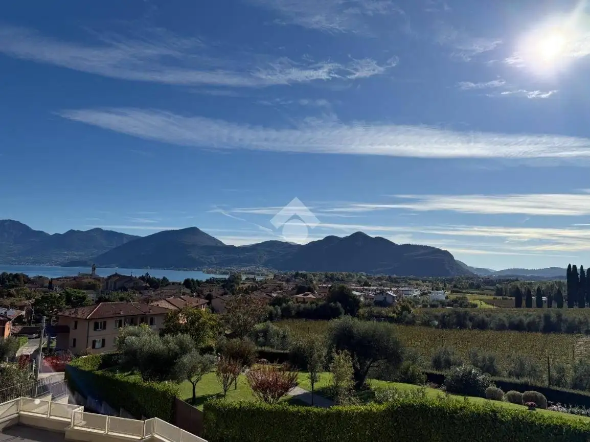 Casa indipendente in vendita a Iseo