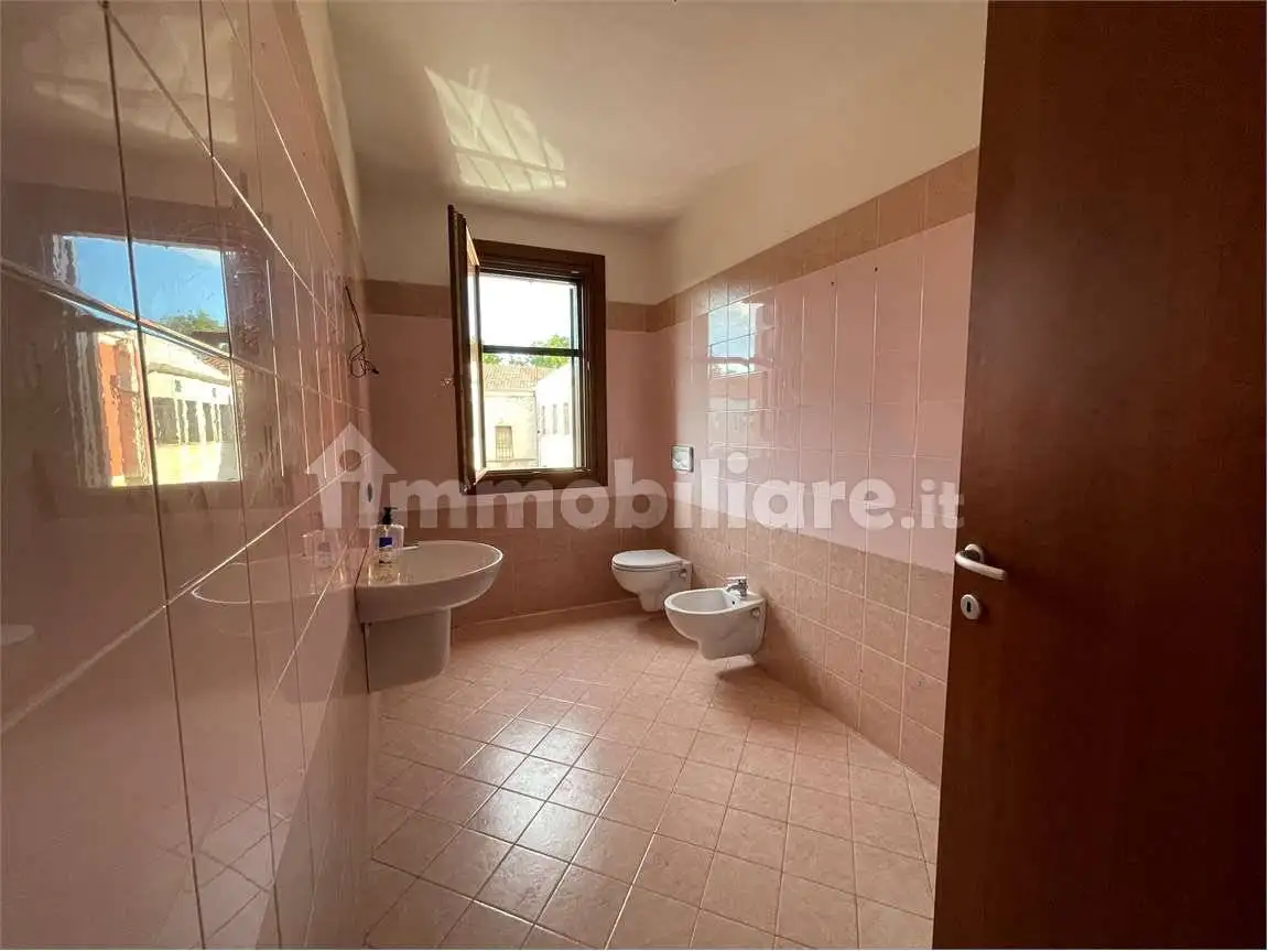 Trilocale buono stato, primo piano, Piazza, Concamarise - foto 5