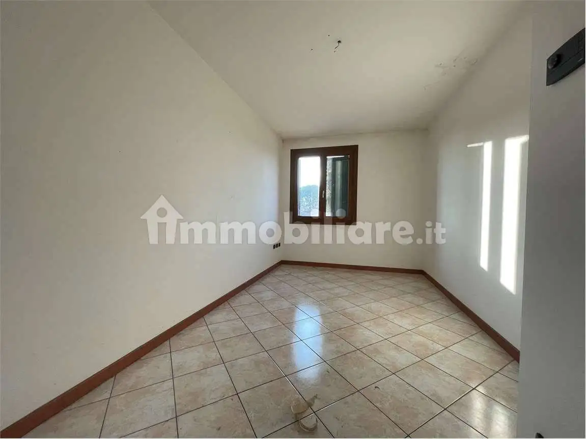 Trilocale via traversa Capitello 16b, Piazza, Concamarise - foto 3