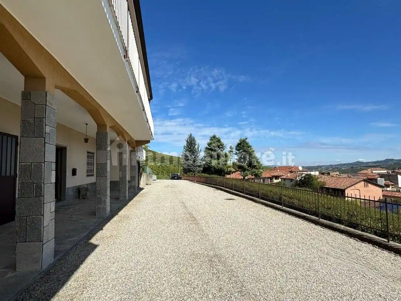 Terratetto unifamiliare via Vittorio Veneto 17, Centro, Barolo - foto 4