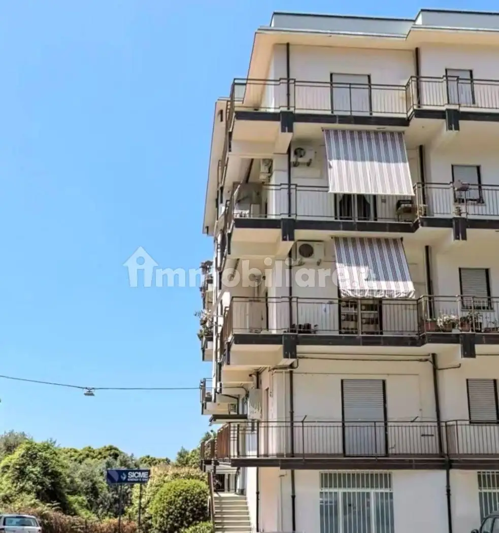 Appartamento in affitto a Polistena