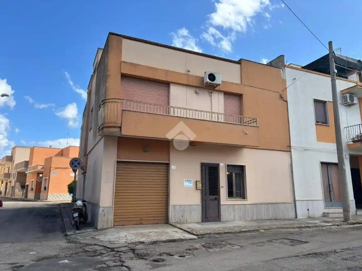 Casa indipendente in vendita a Alezio