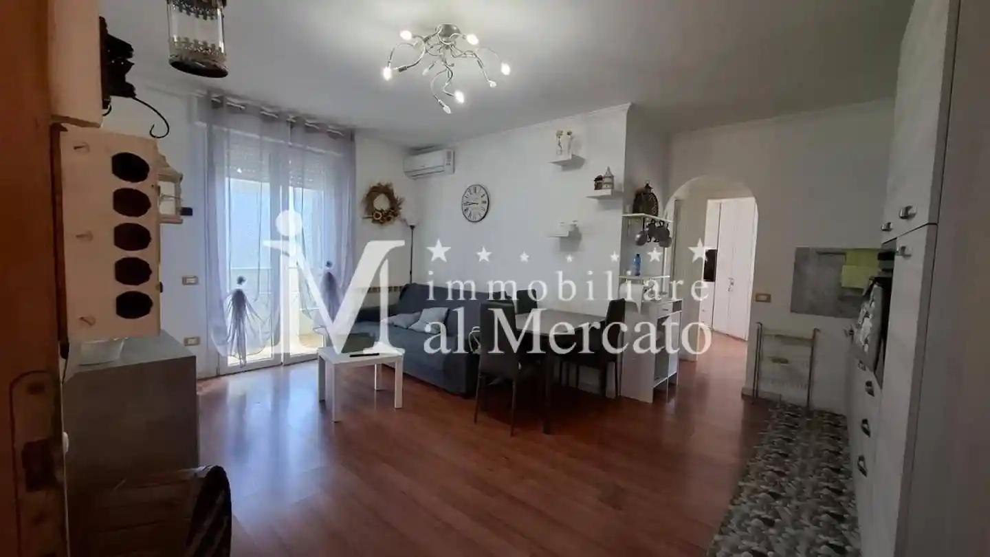 Appartamento in vendita a Viareggio