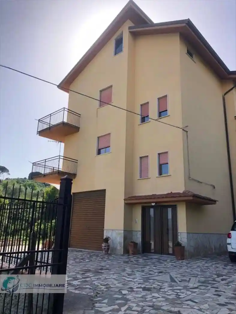 Casa indipendente in vendita a Lercara Friddi