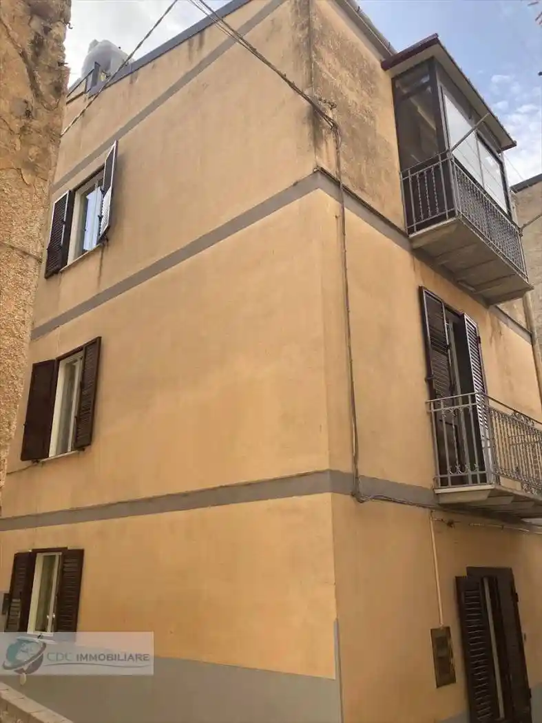 Casa indipendente in vendita a Lercara Friddi