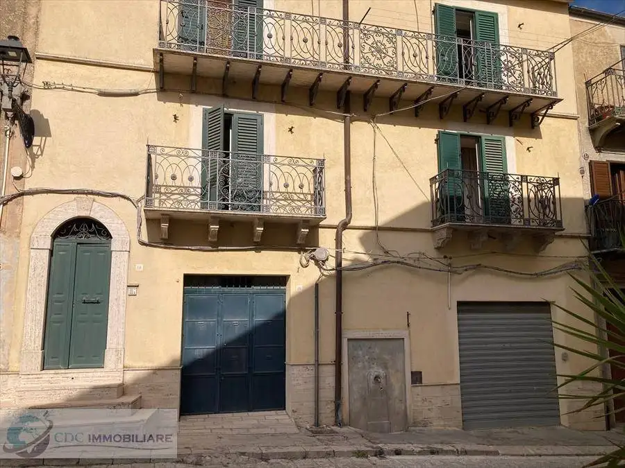 Casa indipendente in vendita a Prizzi