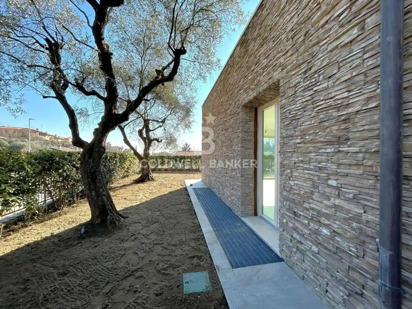 Villa in vendita a Soiano del Lago