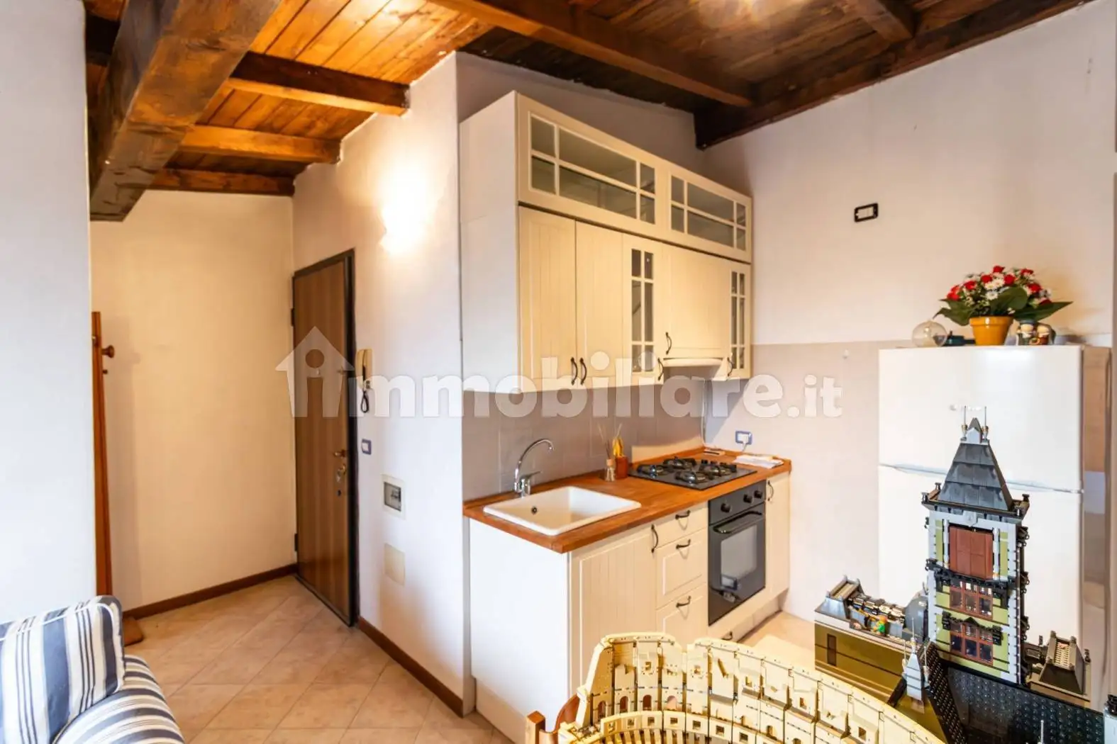 Bilocale via Borgo delle Noci 1, Civate - foto 4