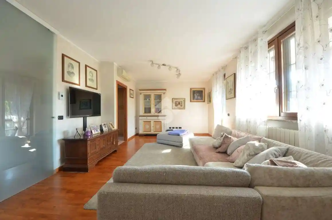 Villa in vendita a Cambiago