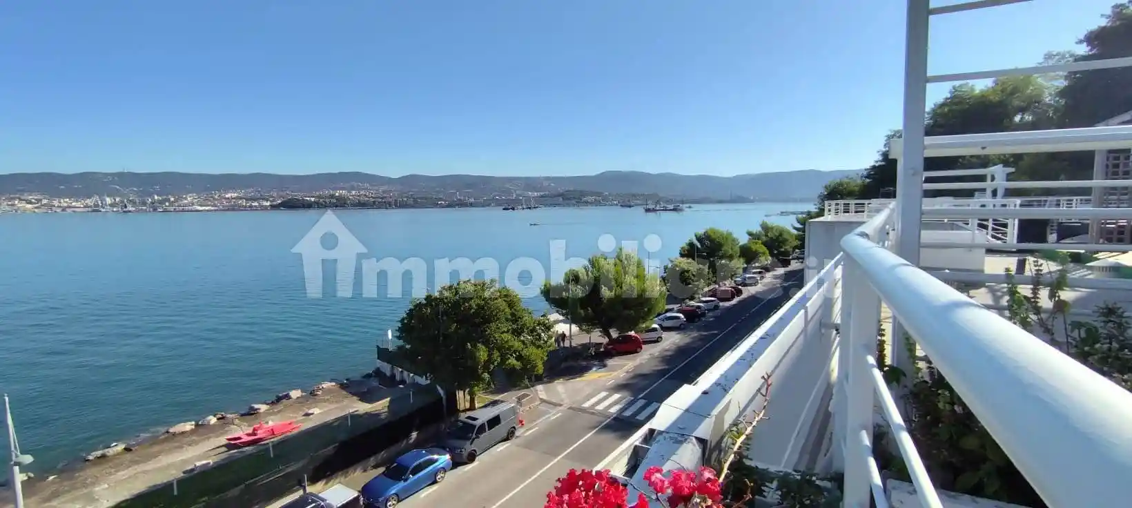 Appartamento in vendita a Muggia