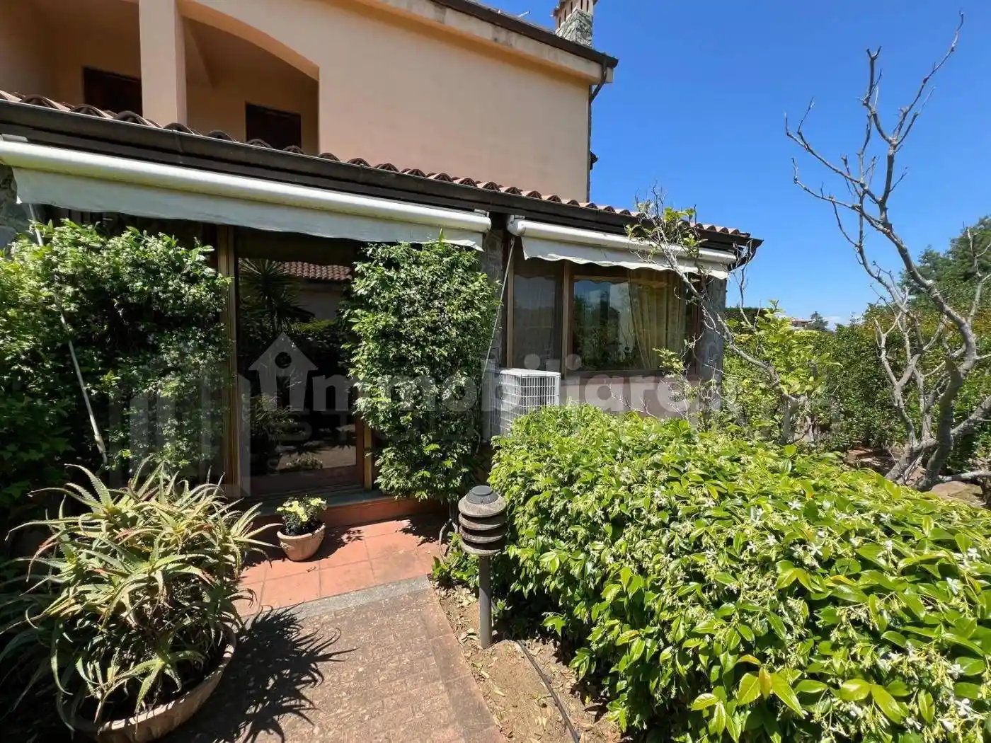 Villa bifamiliare via  Sandro Botticelli Loc .ta' Sant'agostino 4, Roges, Rende - foto 5