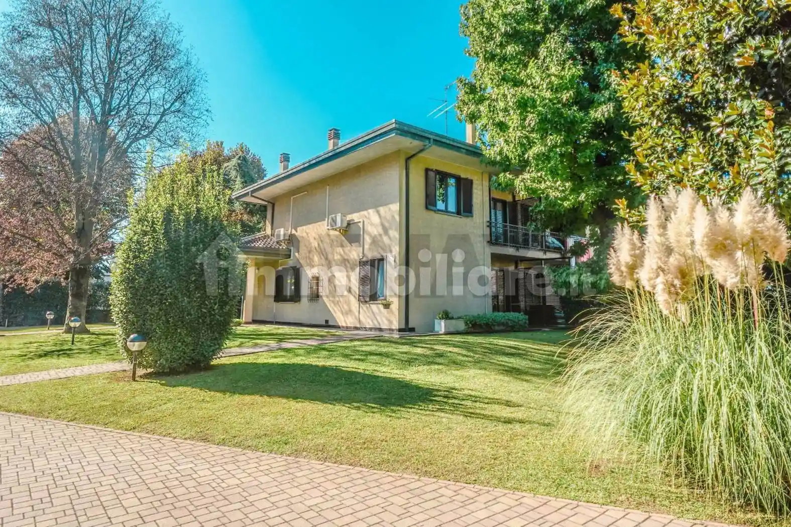 Villa in vendita a Rescaldina