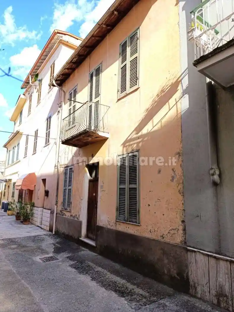 Casa indipendente in vendita a Fiuggi